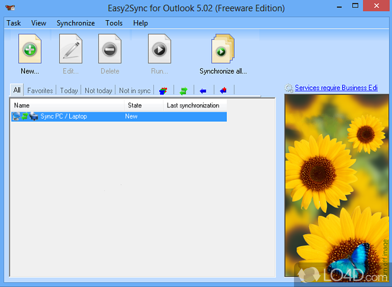 Synchronize Outlook data over any network - Screenshot of Easy2Sync for Outlook