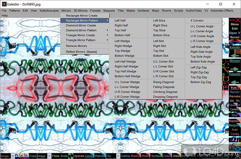 Kaleidoscope, mirroring and funneling effects - Screenshot of Kaleider