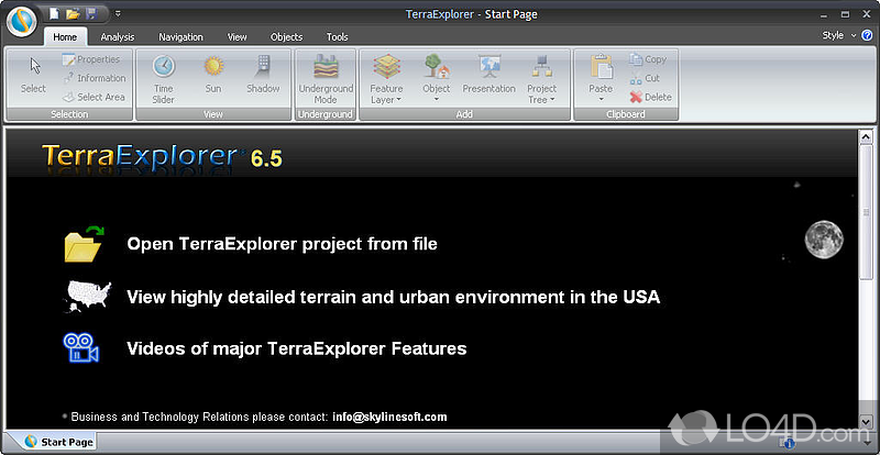 Simple setup and attractive GUI - Screenshot of TerraExplorer