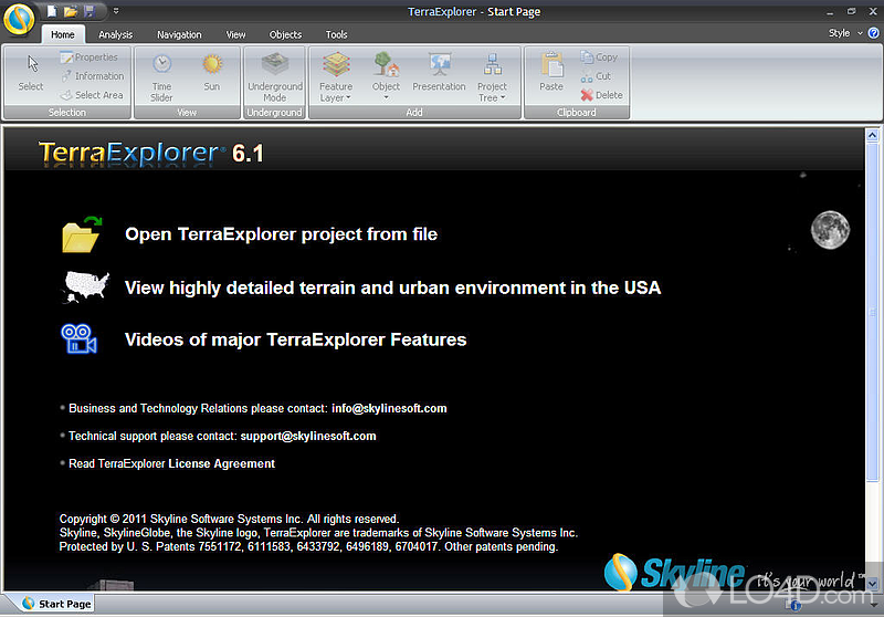 Navigate maps and view geographical details - Screenshot of TerraExplorer