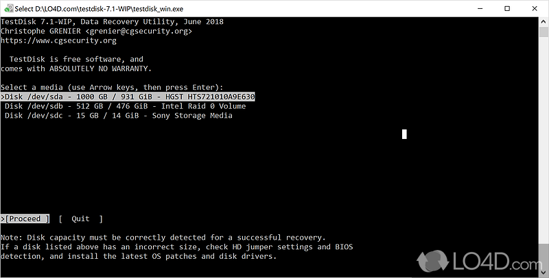 Is able to check and undelete partitions - Screenshot of TestDisk 32-bit