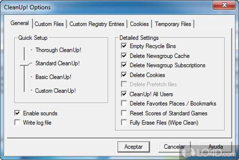 Cleans up system, helping maintain privacy removing clutter - Screenshot of Windows CleanUp!