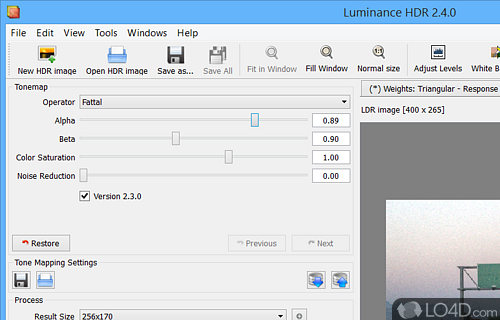 Compact app that helps users open, create, and edit HDR images, while allowing them to rotate, crop and resize the photos - Screenshot of Luminance HDR