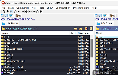 Navigate and organize files and folders with this customizable, dual-panel file manager that offers numerous functions - Screenshot of Unreal Commander