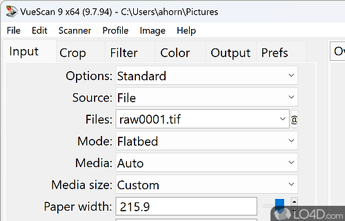 Screenshot of VueScan - Crop images in different ways and customize picture color